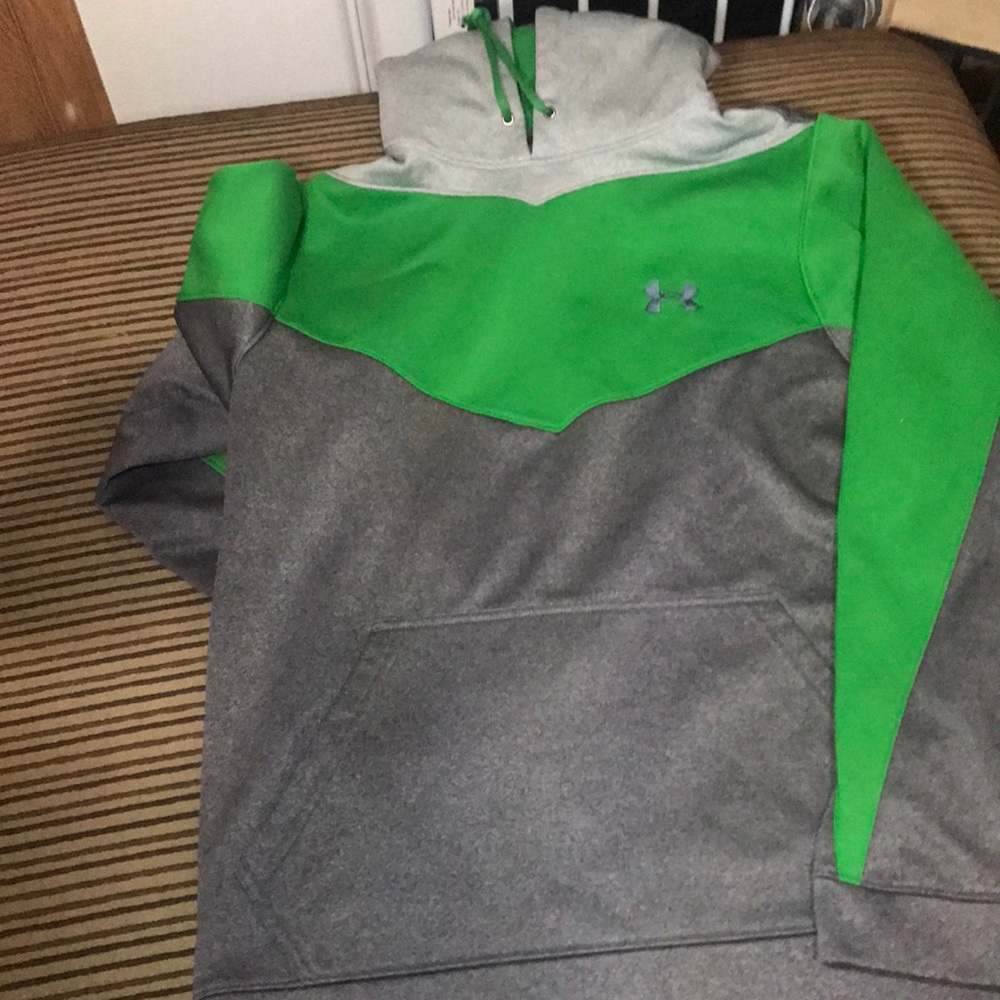 Under armor sweatshirt